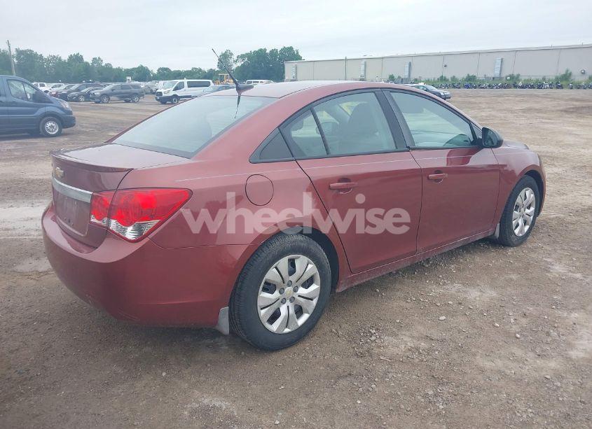 Photo 4 of 2013 Chevrolet Cruze LS AUTO (VIN 1G1PA5SH2D7180678)