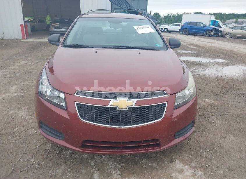Photo 6 of 2013 Chevrolet Cruze LS AUTO (VIN 1G1PA5SH2D7180678)
