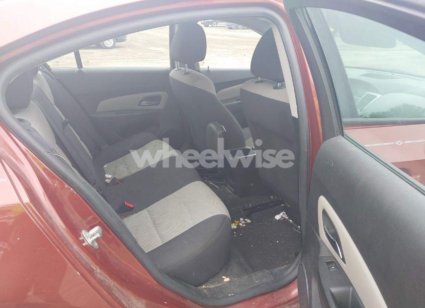 Photo 8 of 2013 Chevrolet Cruze LS AUTO (VIN 1G1PA5SH2D7180678)
