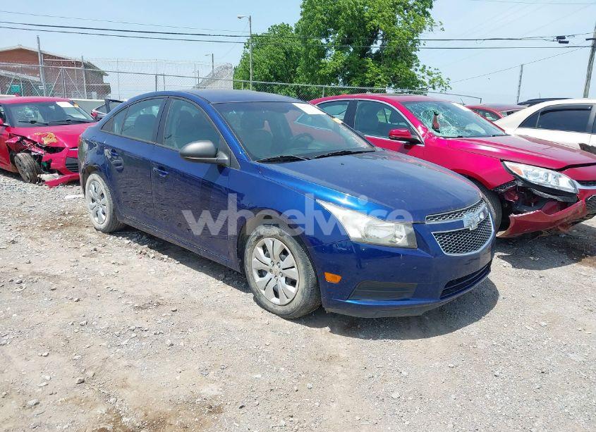 2013 Chevrolet Cruze LS AUTO (VIN 1G1PA5SH2D7192331) main photo