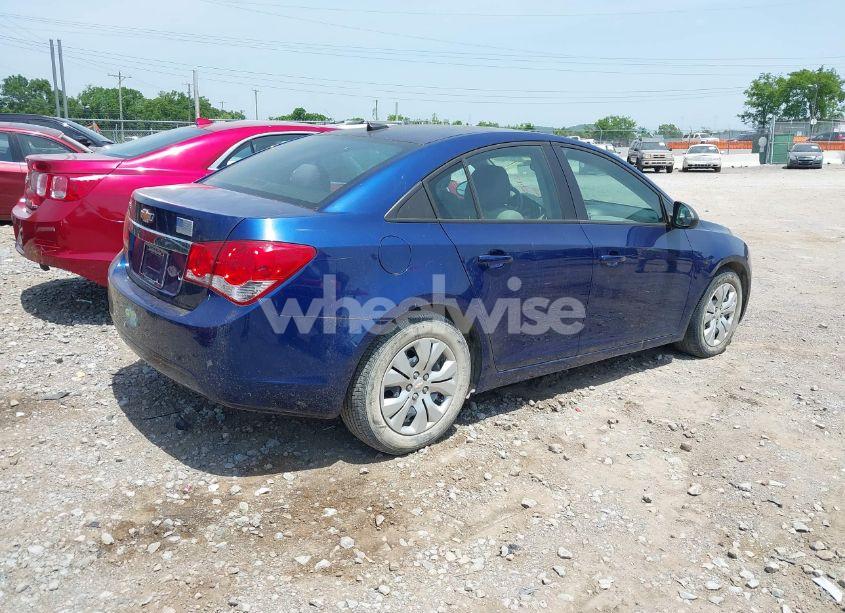 Photo 4 of 2013 Chevrolet Cruze LS AUTO (VIN 1G1PA5SH2D7192331)