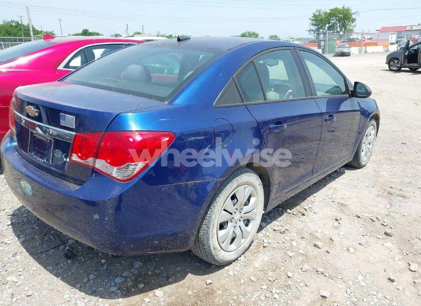 Photo 6 of 2013 Chevrolet Cruze LS AUTO (VIN 1G1PA5SH2D7192331)