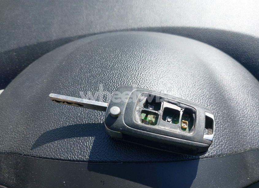 Photo 11 of 2013 Chevrolet Cruze LS AUTO (VIN 1G1PA5SH2D7212142)