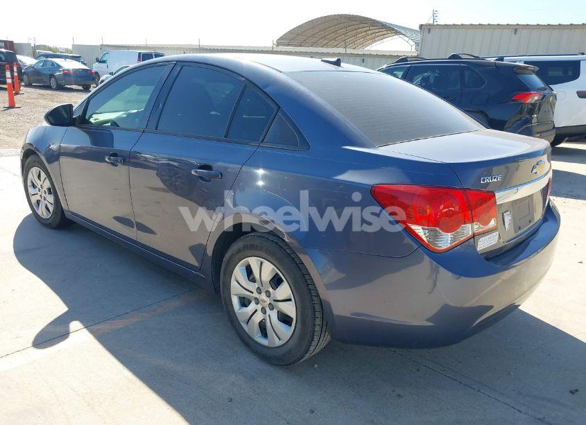 Photo 3 of 2013 Chevrolet Cruze LS AUTO (VIN 1G1PA5SH2D7212142)