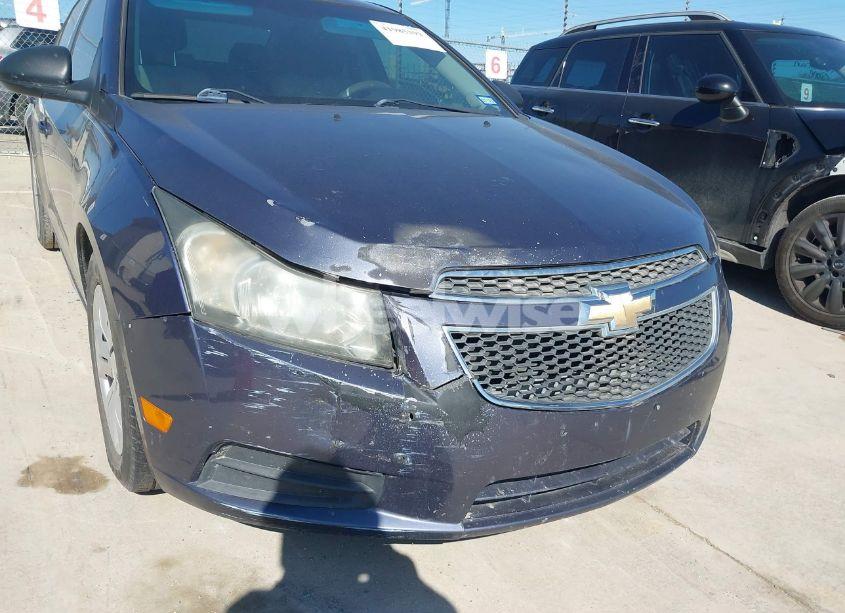 Photo 6 of 2013 Chevrolet Cruze LS AUTO (VIN 1G1PA5SH2D7212142)