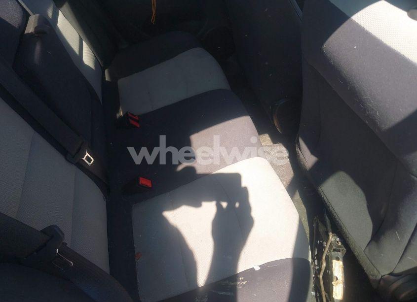 Photo 8 of 2013 Chevrolet Cruze LS AUTO (VIN 1G1PA5SH2D7229717)