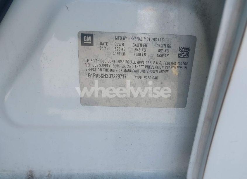 Photo 9 of 2013 Chevrolet Cruze LS AUTO (VIN 1G1PA5SH2D7229717)