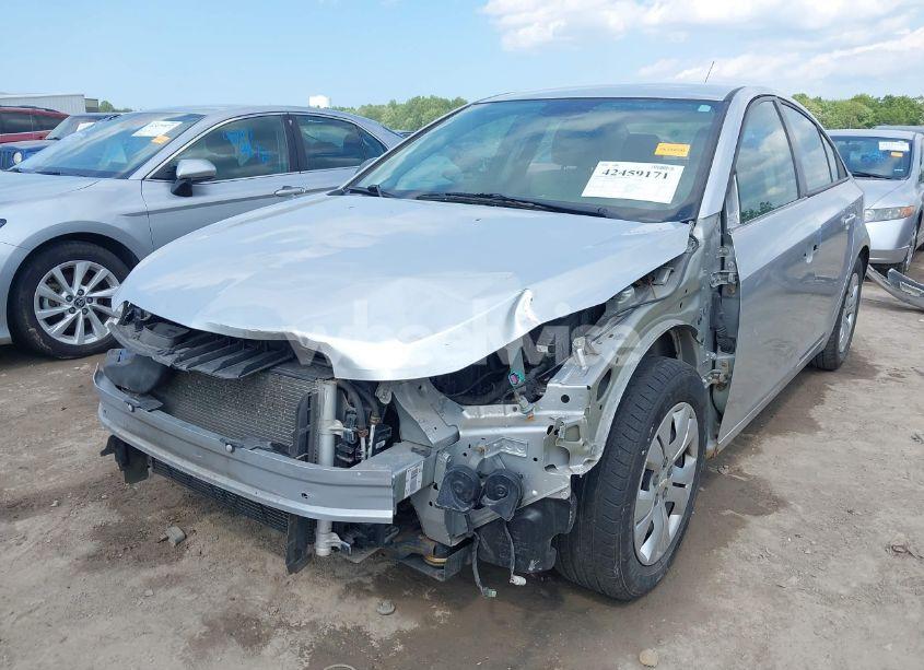 Photo 6 of 2013 Chevrolet Cruze LS AUTO (VIN 1G1PA5SH2D7288007)