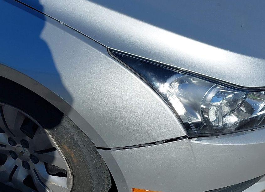 Photo 12 of 2014 Chevrolet Cruze LS AUTO (VIN 1G1PA5SH2E7165681)