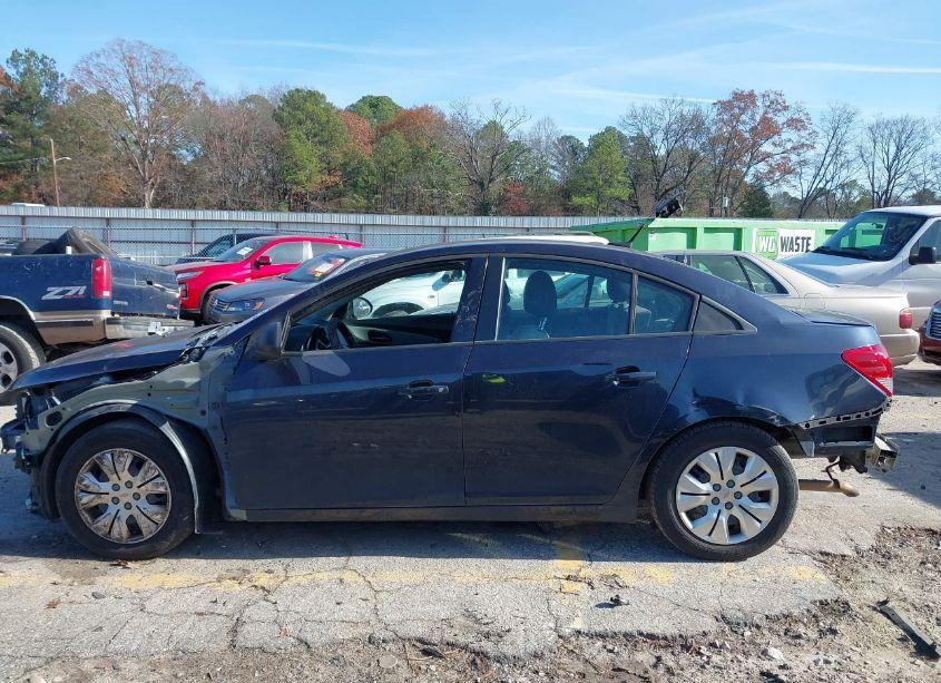 Photo 14 of 2014 Chevrolet Cruze LS AUTO (VIN 1G1PA5SH2E7180679)