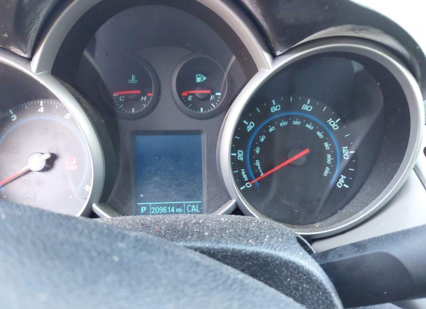 Photo 7 of 2014 Chevrolet Cruze LS AUTO (VIN 1G1PA5SH2E7180679)