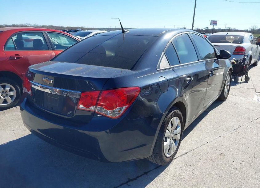 Photo 4 of 2014 Chevrolet Cruze LS AUTO (VIN 1G1PA5SH2E7185784)