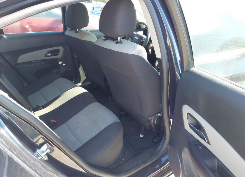 Photo 8 of 2014 Chevrolet Cruze LS AUTO (VIN 1G1PA5SH2E7185784)