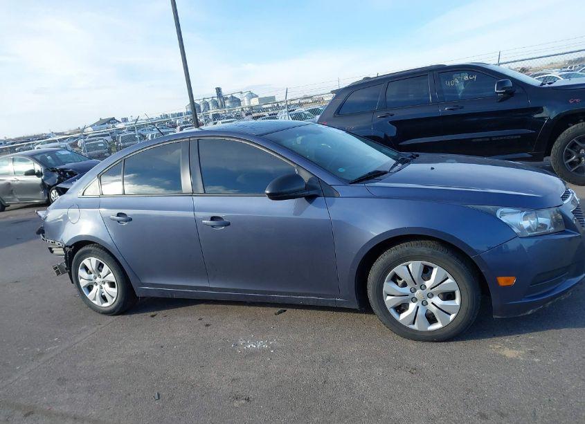 Photo 14 of 2014 Chevrolet Cruze LS AUTO (VIN 1G1PA5SH2E7213275)