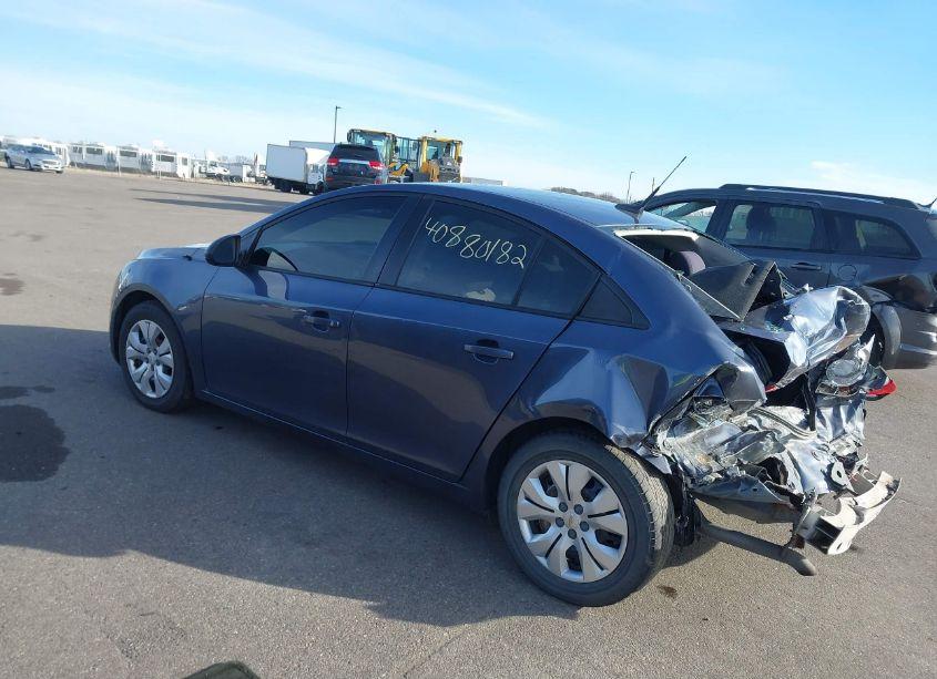 Photo 3 of 2014 Chevrolet Cruze LS AUTO (VIN 1G1PA5SH2E7213275)