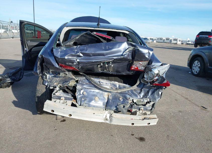 Photo 6 of 2014 Chevrolet Cruze LS AUTO (VIN 1G1PA5SH2E7213275)