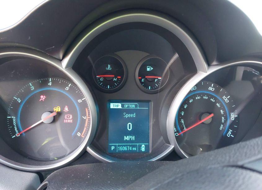 Photo 7 of 2014 Chevrolet Cruze LS AUTO (VIN 1G1PA5SH2E7213275)