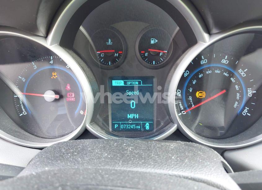 Photo 7 of 2014 Chevrolet Cruze LS AUTO (VIN 1G1PA5SH2E7231629)