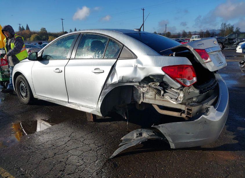 Photo 6 of 2014 Chevrolet Cruze LS AUTO (VIN 1G1PA5SH2E7232120)