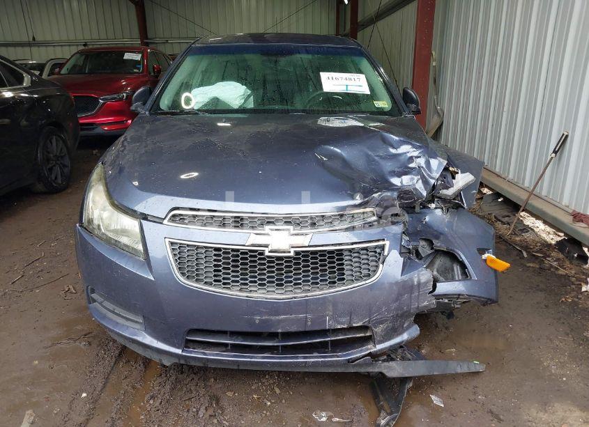 Photo 12 of 2014 Chevrolet Cruze LS AUTO (VIN 1G1PA5SH2E7269510)