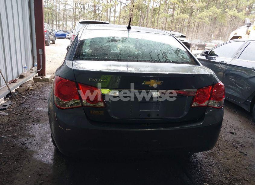 Photo 16 of 2014 Chevrolet Cruze LS AUTO (VIN 1G1PA5SH2E7269510)