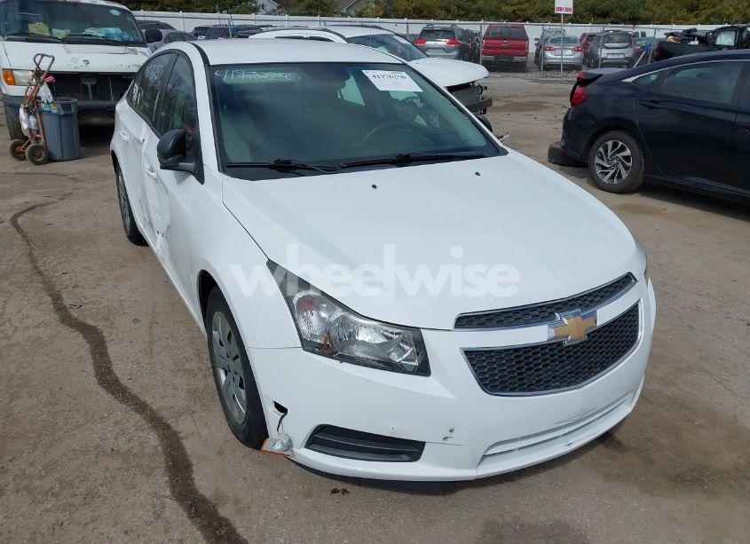 2014 Chevrolet Cruze LS AUTO (VIN 1G1PA5SH2E7328037) main photo