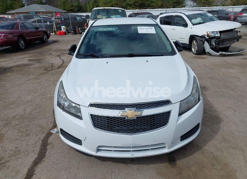 Photo 12 of 2014 Chevrolet Cruze LS AUTO (VIN 1G1PA5SH2E7328037)