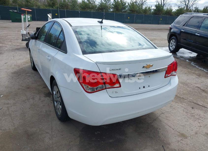 Photo 3 of 2014 Chevrolet Cruze LS AUTO (VIN 1G1PA5SH2E7328037)