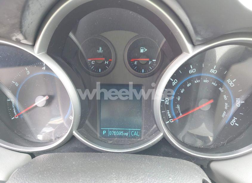 Photo 7 of 2014 Chevrolet Cruze LS AUTO (VIN 1G1PA5SH2E7328037)