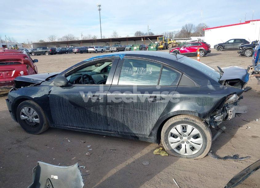 Photo 15 of 2014 Chevrolet Cruze LS AUTO (VIN 1G1PA5SH2E7330791)