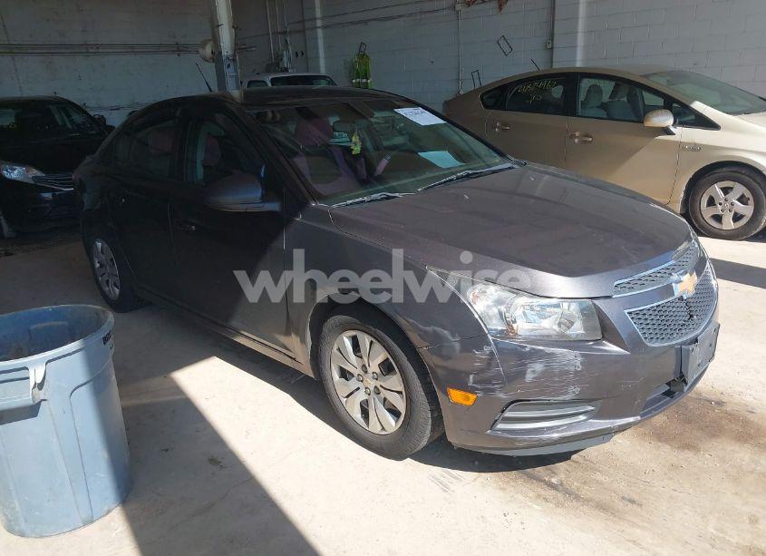 2014 Chevrolet Cruze LS AUTO (VIN 1G1PA5SH2E7346991) main photo