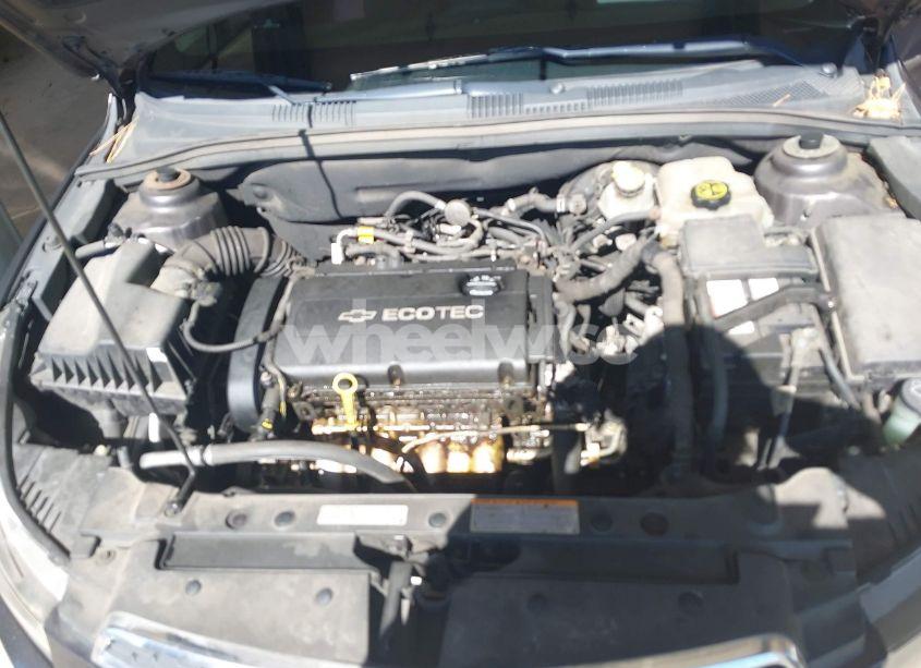 Photo 10 of 2014 Chevrolet Cruze LS AUTO (VIN 1G1PA5SH2E7346991)