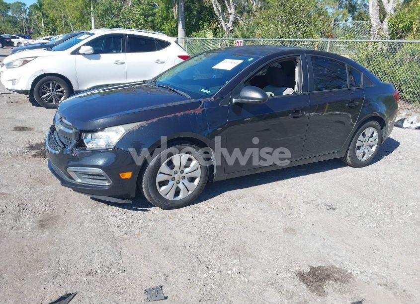 Photo 2 of 2015 Chevrolet Cruze LS AUTO (VIN 1G1PA5SH2F7157615)