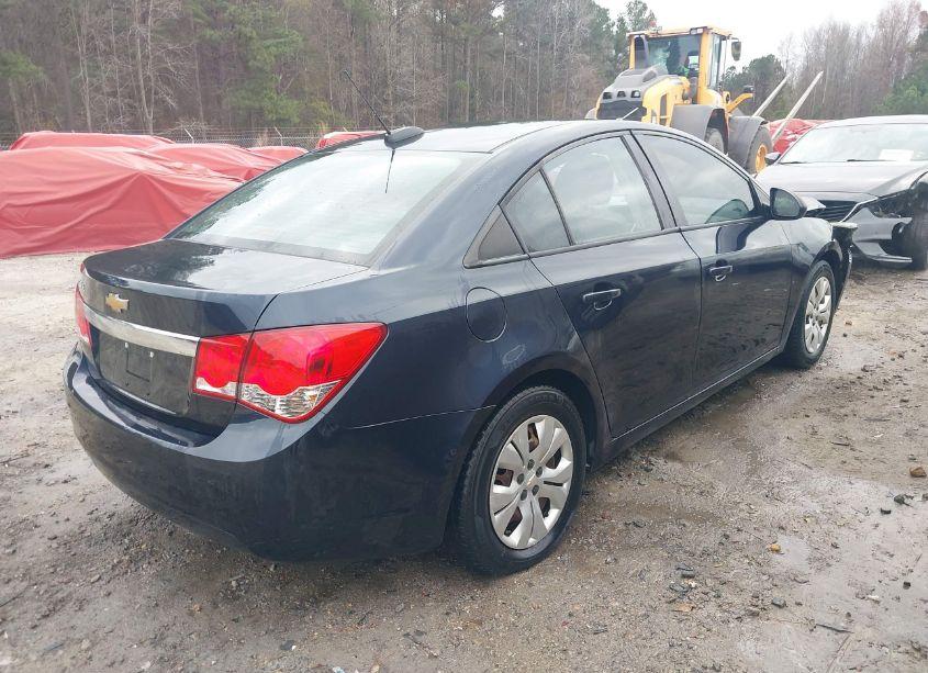 Photo 4 of 2015 Chevrolet Cruze LS AUTO (VIN 1G1PA5SH2F7271114)