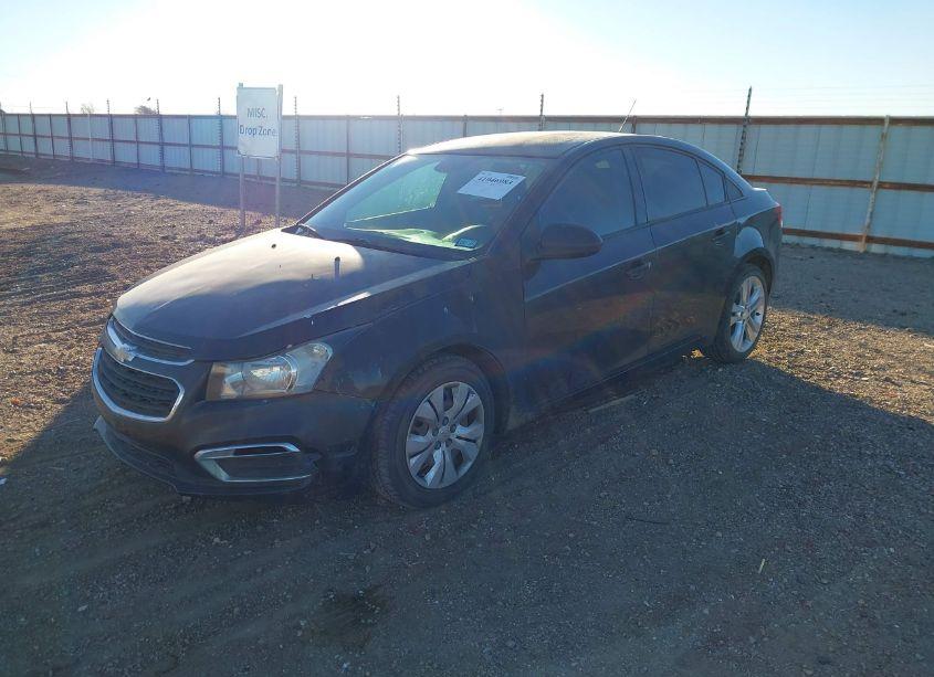 Photo 2 of 2015 Chevrolet Cruze LS AUTO (VIN 1G1PA5SH2F7271680)