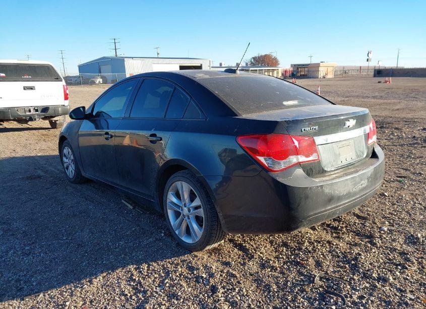 Photo 3 of 2015 Chevrolet Cruze LS AUTO (VIN 1G1PA5SH2F7271680)