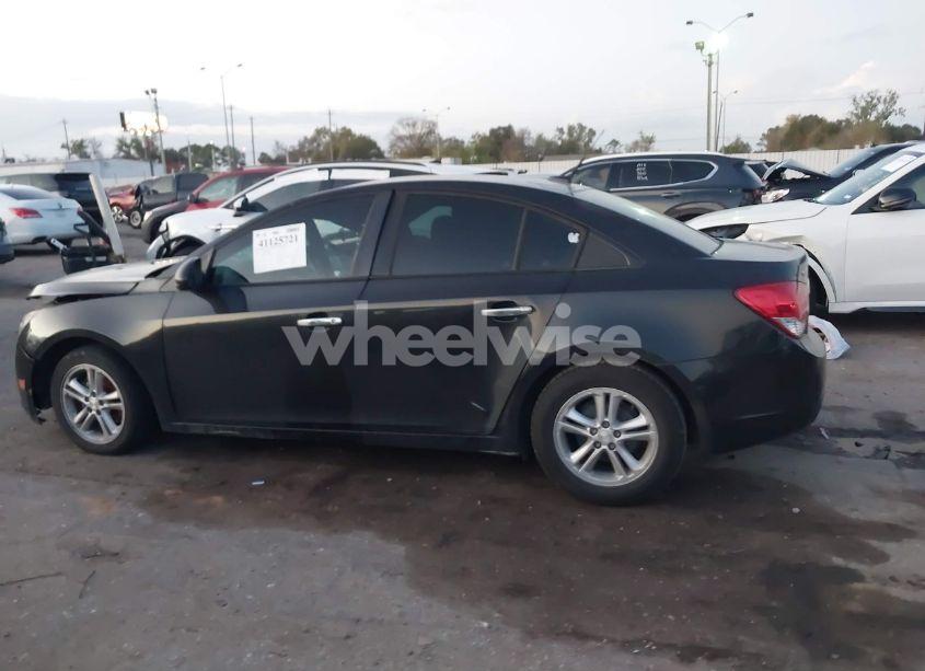 Photo 14 of 2013 Chevrolet Cruze LS AUTO (VIN 1G1PA5SH3D7109876)