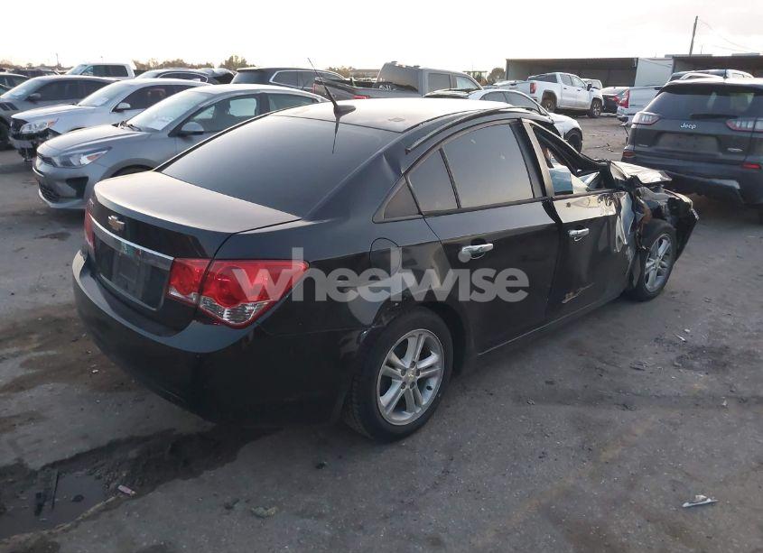 Photo 4 of 2013 Chevrolet Cruze LS AUTO (VIN 1G1PA5SH3D7109876)