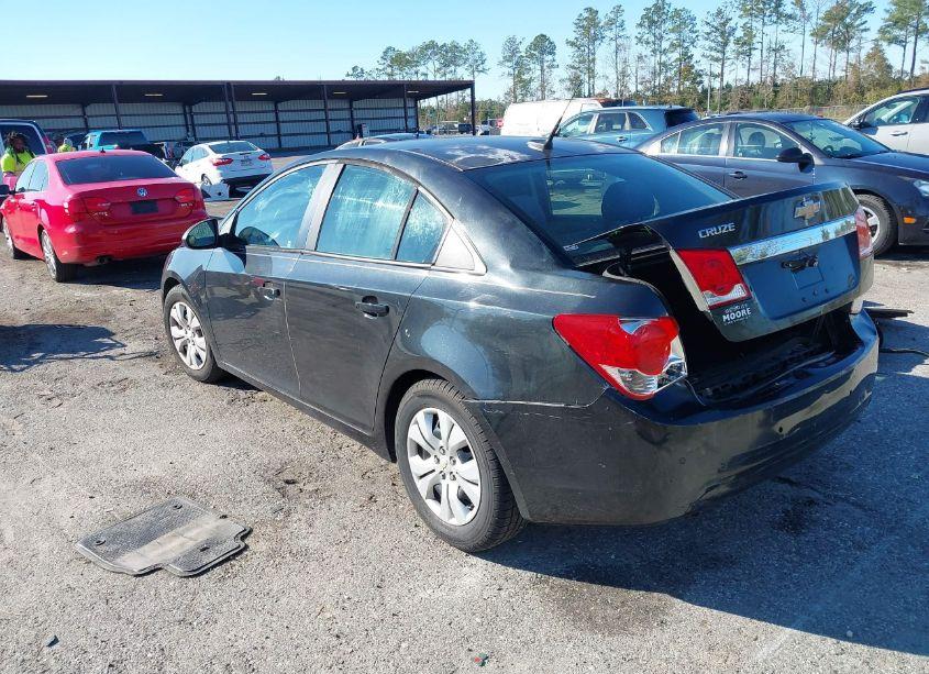 Photo 3 of 2013 Chevrolet Cruze LS AUTO (VIN 1G1PA5SH3D7110865)