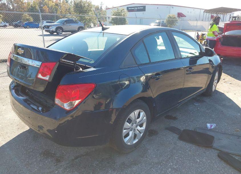 Photo 4 of 2013 Chevrolet Cruze LS AUTO (VIN 1G1PA5SH3D7110865)