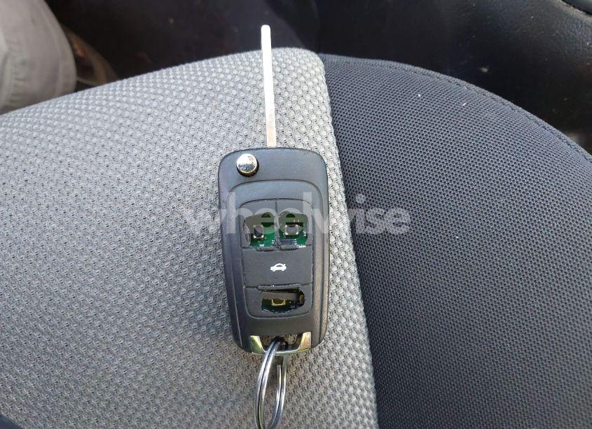 Photo 11 of 2013 Chevrolet Cruze LS AUTO (VIN 1G1PA5SH3D7117508)