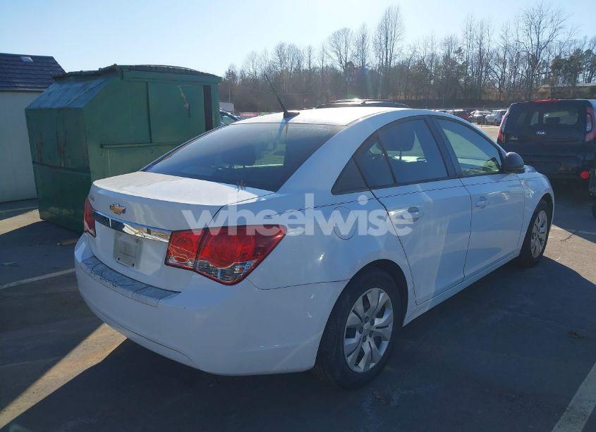 Photo 4 of 2013 Chevrolet Cruze LS AUTO (VIN 1G1PA5SH3D7117508)