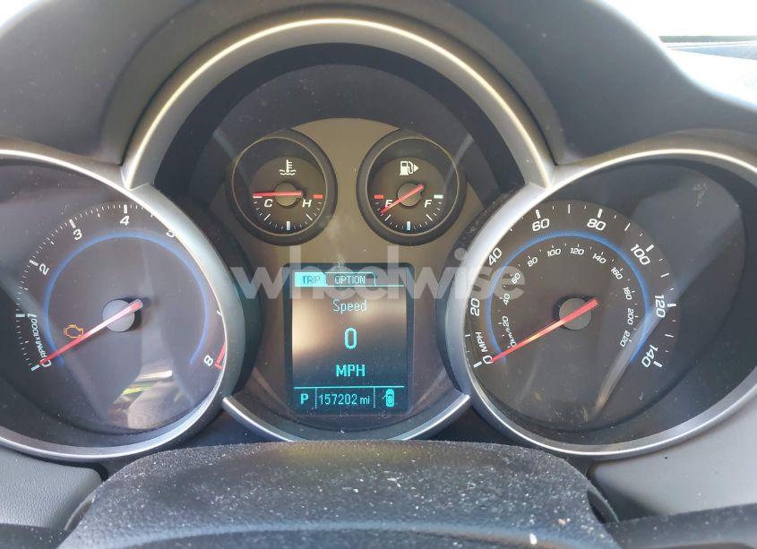 Photo 7 of 2013 Chevrolet Cruze LS AUTO (VIN 1G1PA5SH3D7117508)