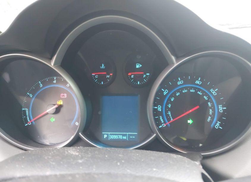 Photo 7 of 2013 Chevrolet Cruze LS AUTO (VIN 1G1PA5SH3D7124569)