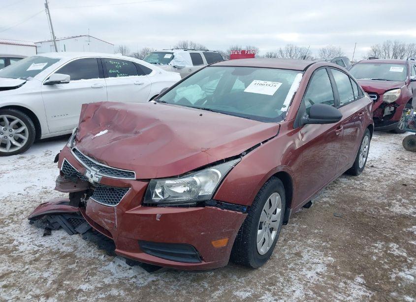 Photo 2 of 2013 Chevrolet Cruze LS AUTO (VIN 1G1PA5SH3D7166093)