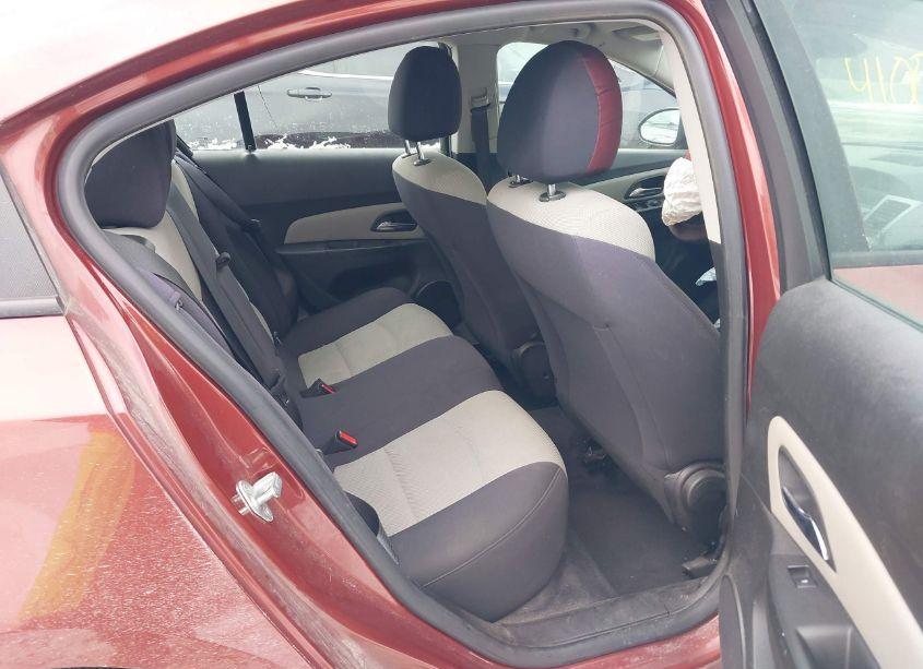 Photo 8 of 2013 Chevrolet Cruze LS AUTO (VIN 1G1PA5SH3D7166093)