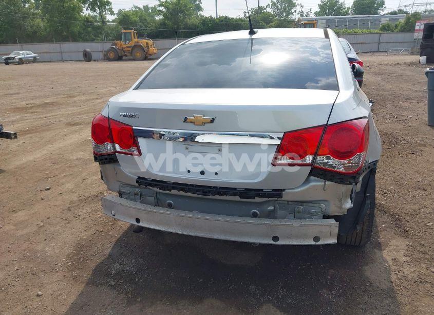 Photo 17 of 2013 Chevrolet Cruze LS AUTO (VIN 1G1PA5SH3D7215003)