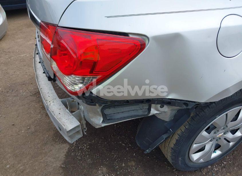 Photo 20 of 2013 Chevrolet Cruze LS AUTO (VIN 1G1PA5SH3D7215003)