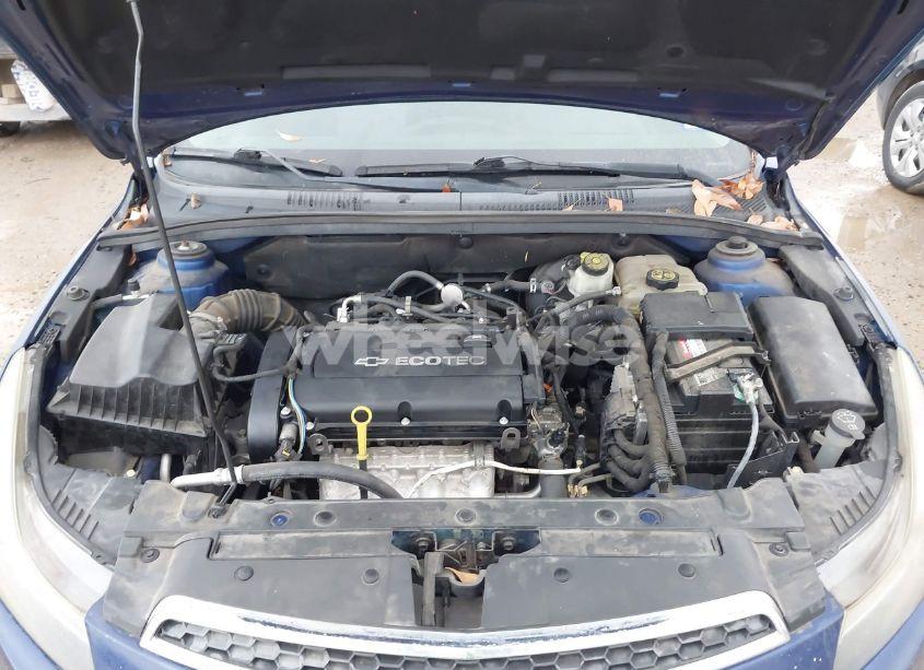Photo 10 of 2013 Chevrolet Cruze LS AUTO (VIN 1G1PA5SH3D7235512)