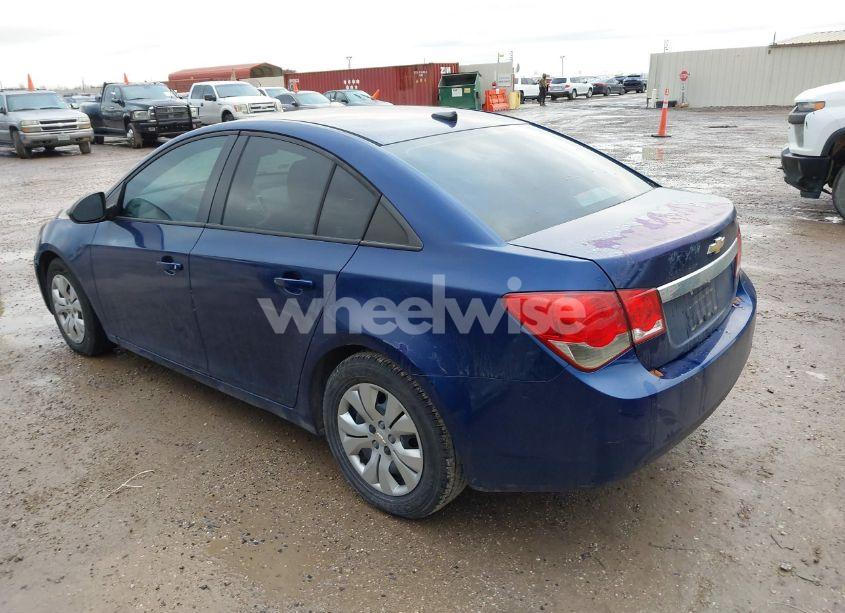 Photo 3 of 2013 Chevrolet Cruze LS AUTO (VIN 1G1PA5SH3D7235512)
